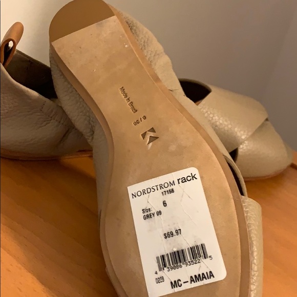 Mercedes Castillo flats in taupe colour - Picture 4 of 4